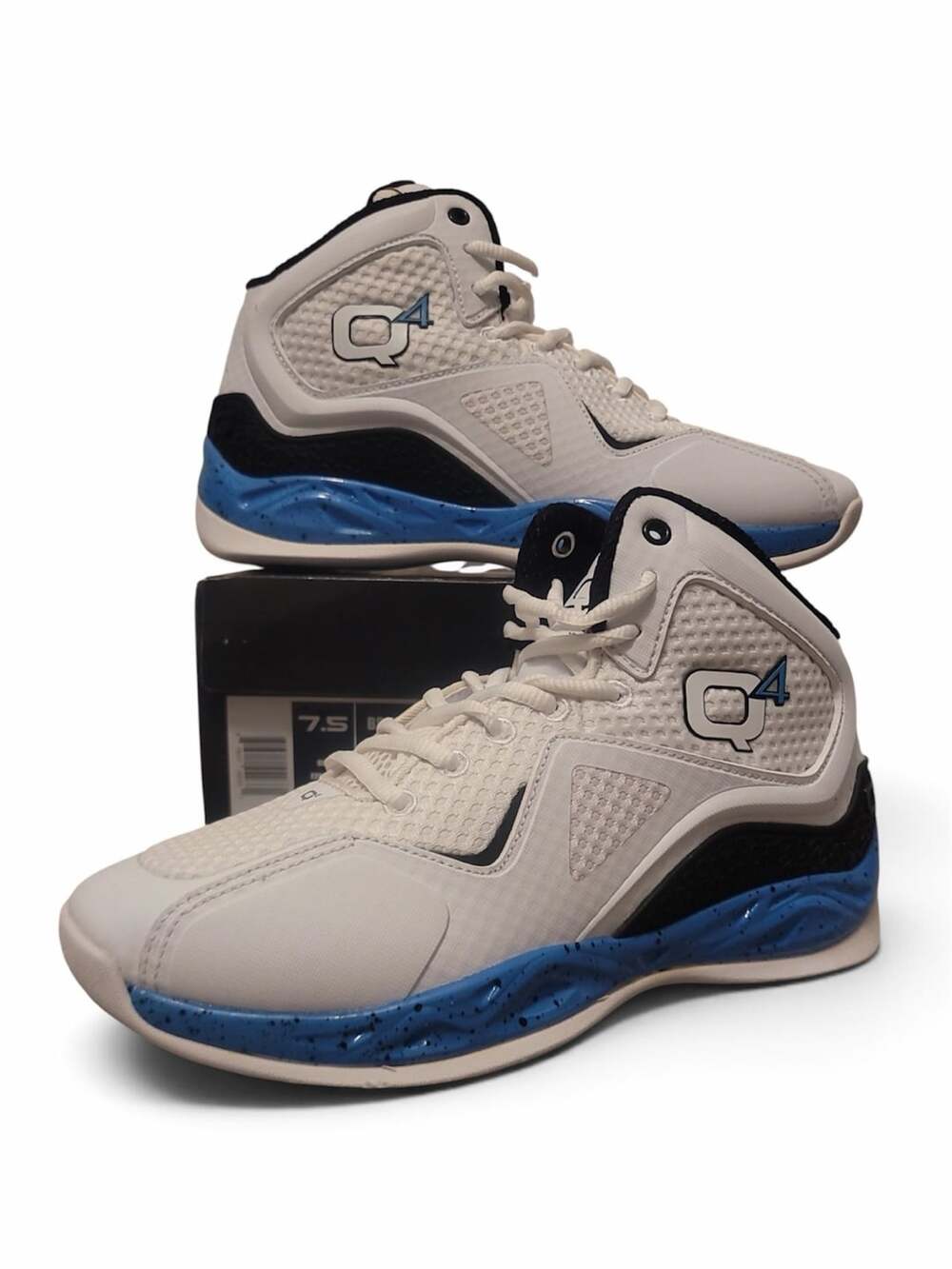 NEW Q4 Sports MB01 High Top Basketball Shoes Bright White Aster Blue Size 7.5M